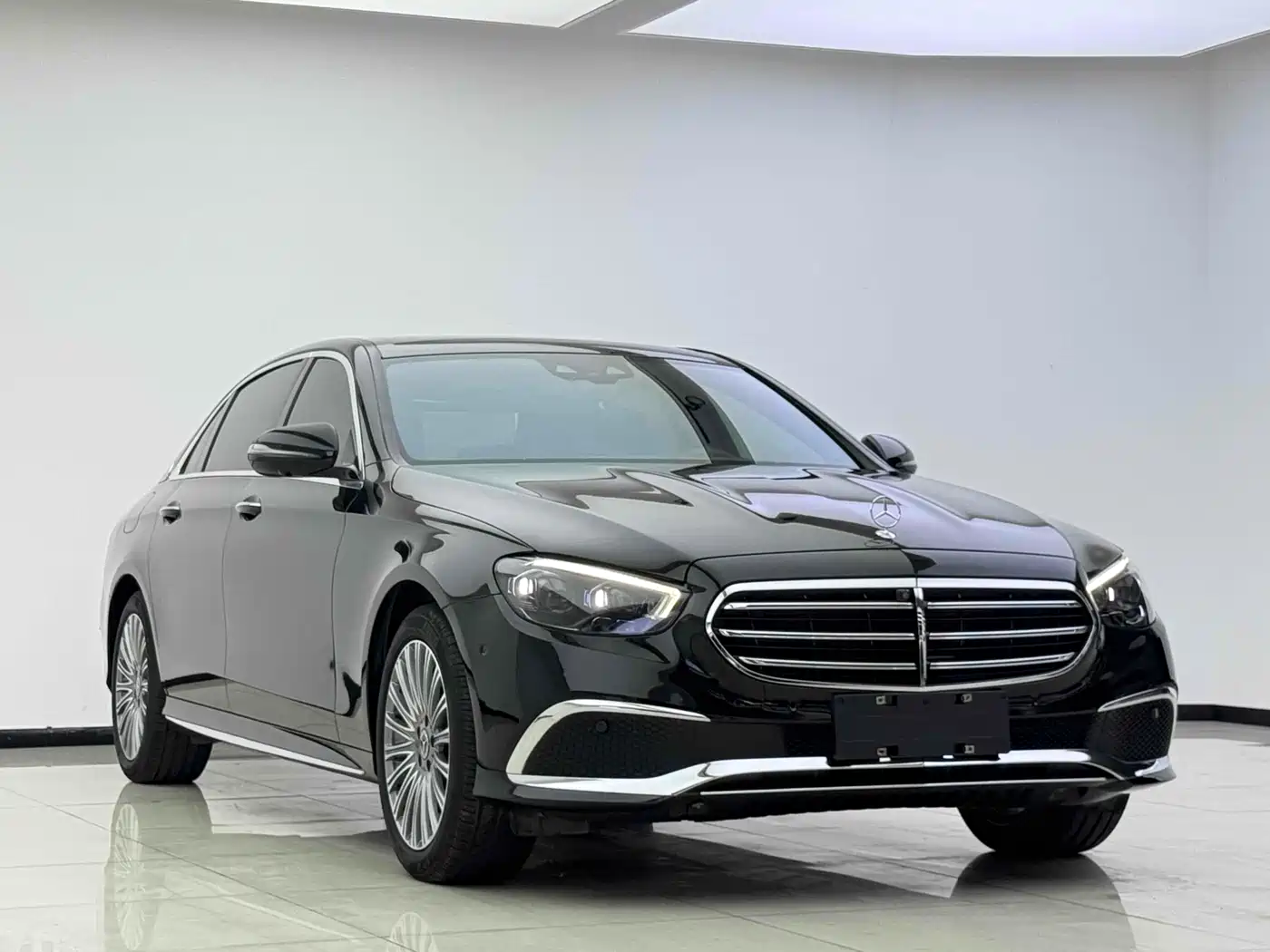  E CLASS