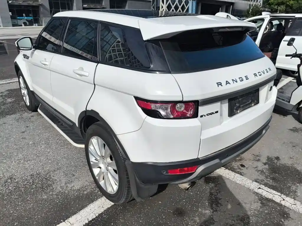 Land Rover Range Rover Evoque 2016 2015 2.0T 5-Door Intelligent Edition