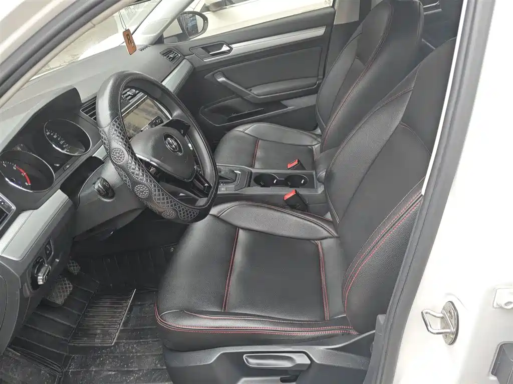 Volkswagen Lamando 2018 230TSI DSG Trend Edition фото 15