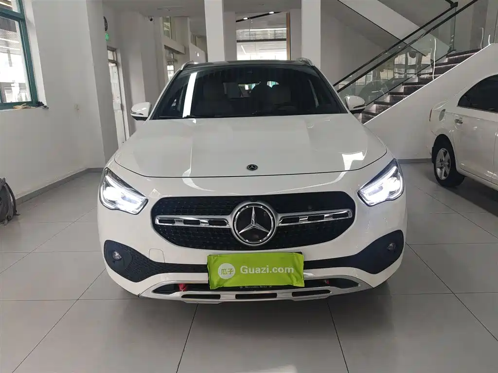 Mercedes-Benz GLA 2023 GLA 220 фото 3