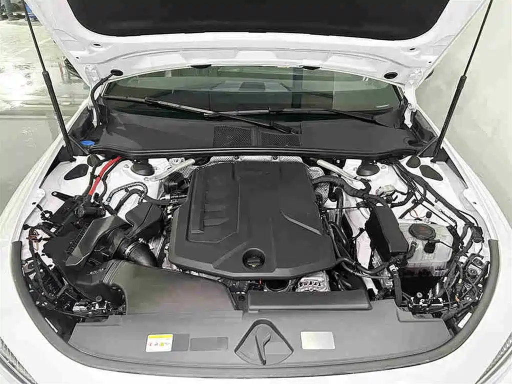 Audi A5L 2025 2.0T Sport Edition quattro фото 8