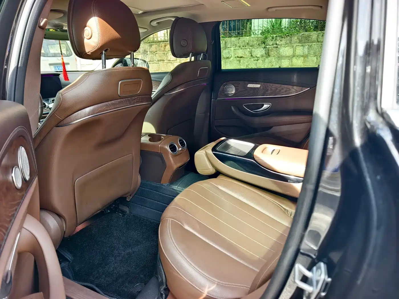 Mercedes-Benz E-Class 2016 E 300 L Fashion Type фото 6