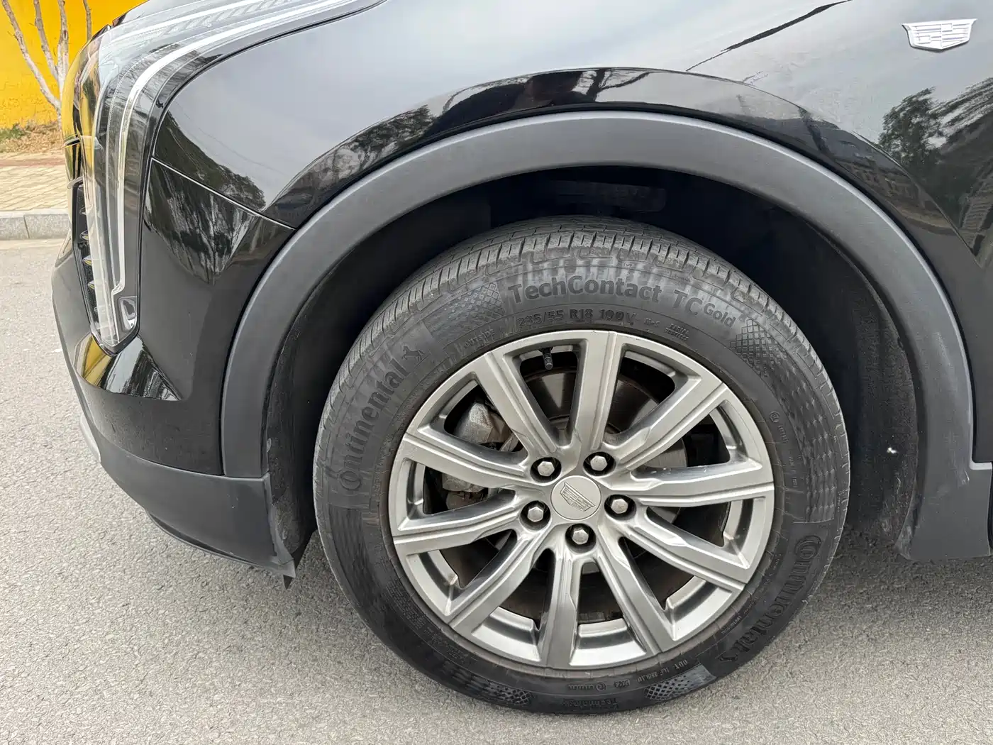 Cadillac XT4 2018 28T FWD Leading Edition фото 4