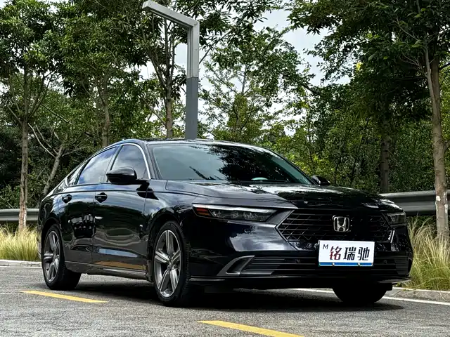 Honda Accord 2023 260TURBO Excellence Edition — фото 3