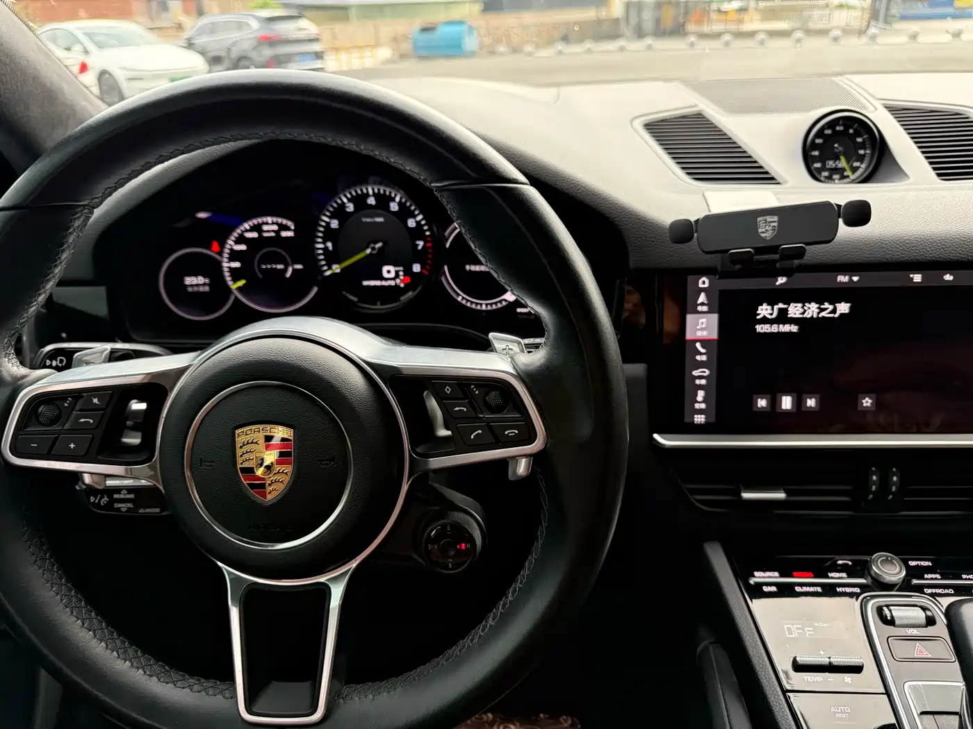 Porsche Cayenne New Energy 2021 Cayenne E-Hybrid 2.0T фото 10