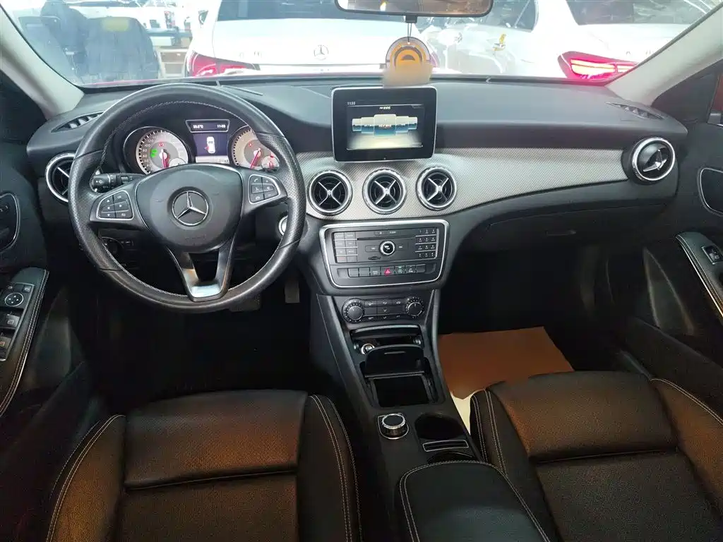 Mercedes-Benz GLA 2016 GLA 200 Fashion фото 6