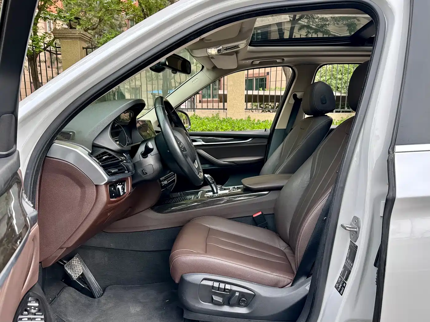 BMW X5 (Import) 2014 xDrive35i Leading фото 6
