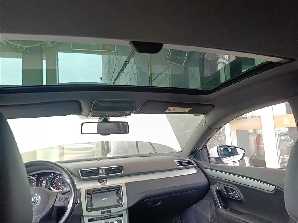 Volkswagen FAW-Volkswagen CC 2016 Model 1.8TSI Luxury фото 14