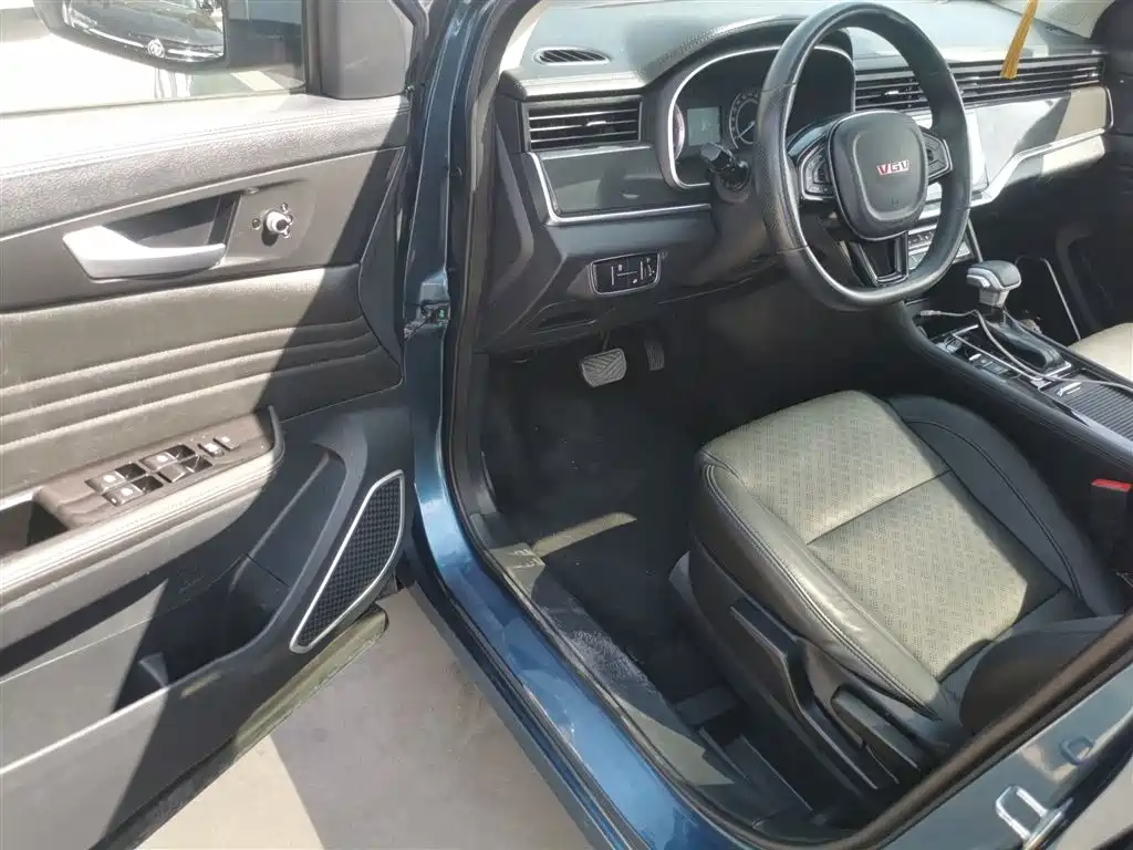 Sinotruk VGV VGV U70 2020 2020 1.5T Auto Smart Elite 5-seater