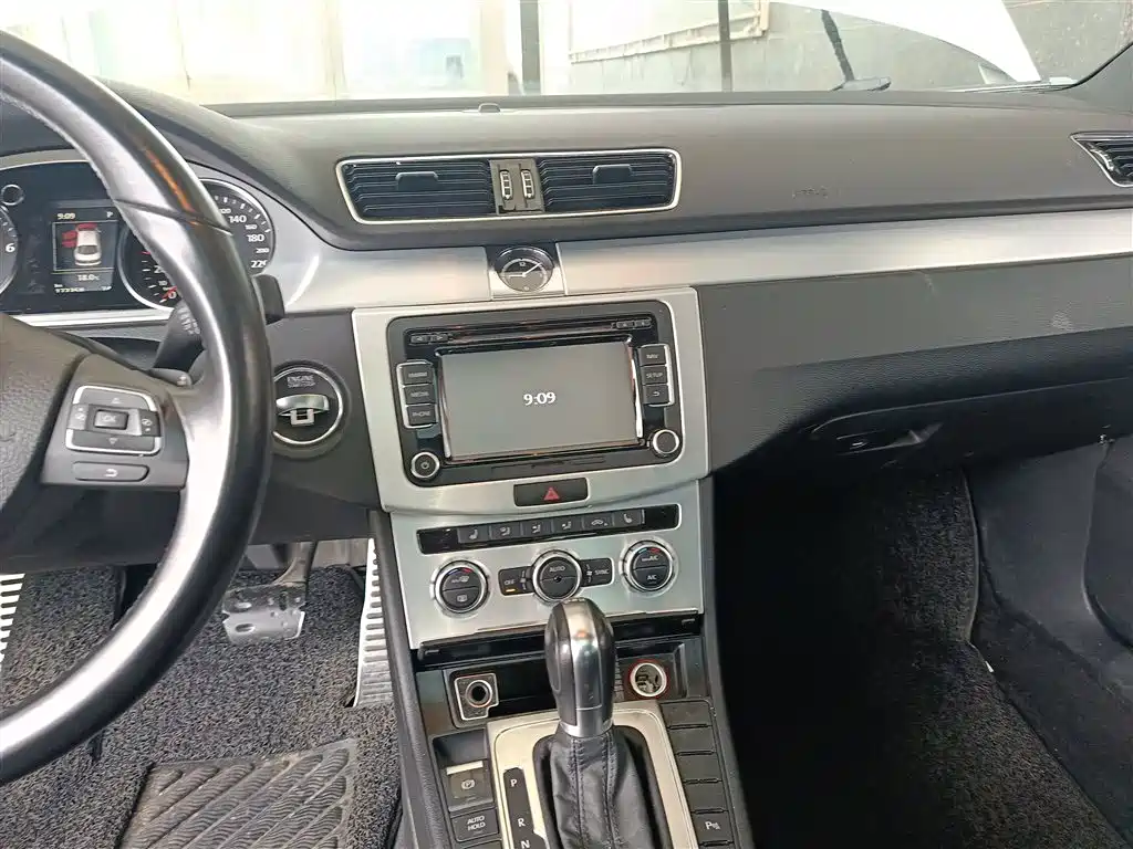 Volkswagen FAW-Volkswagen CC 2016 Model 1.8TSI Luxury фото 9