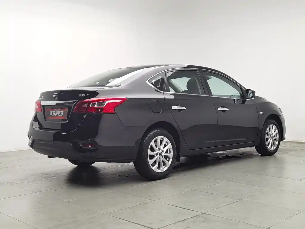 Nissan SYLPHY, миниатюра 2