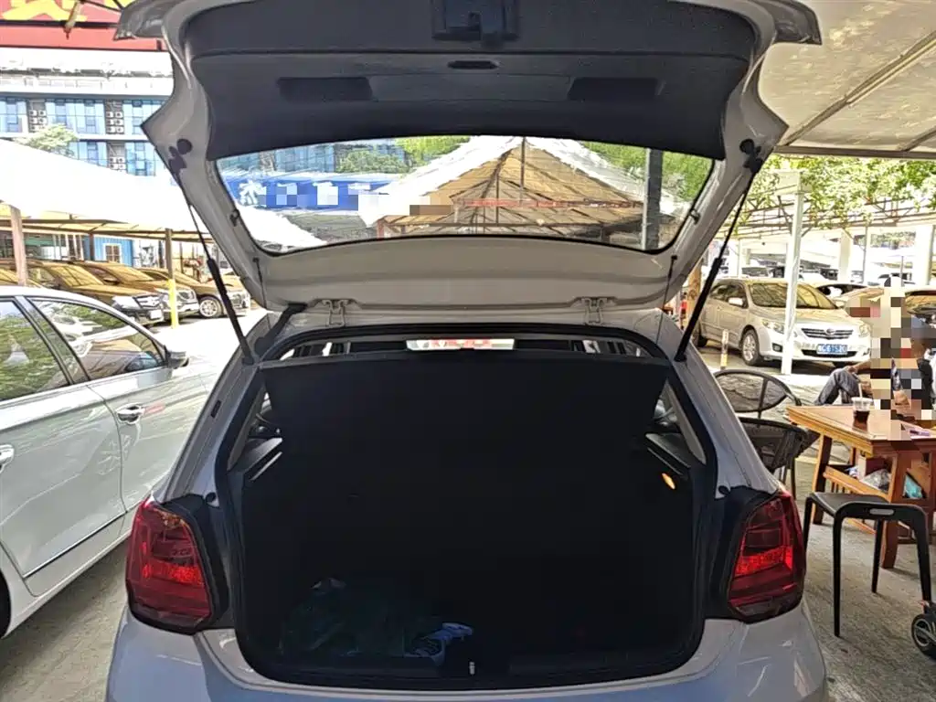 Volkswagen Polo 2018 1.5L Manual Safe Drive фото 19