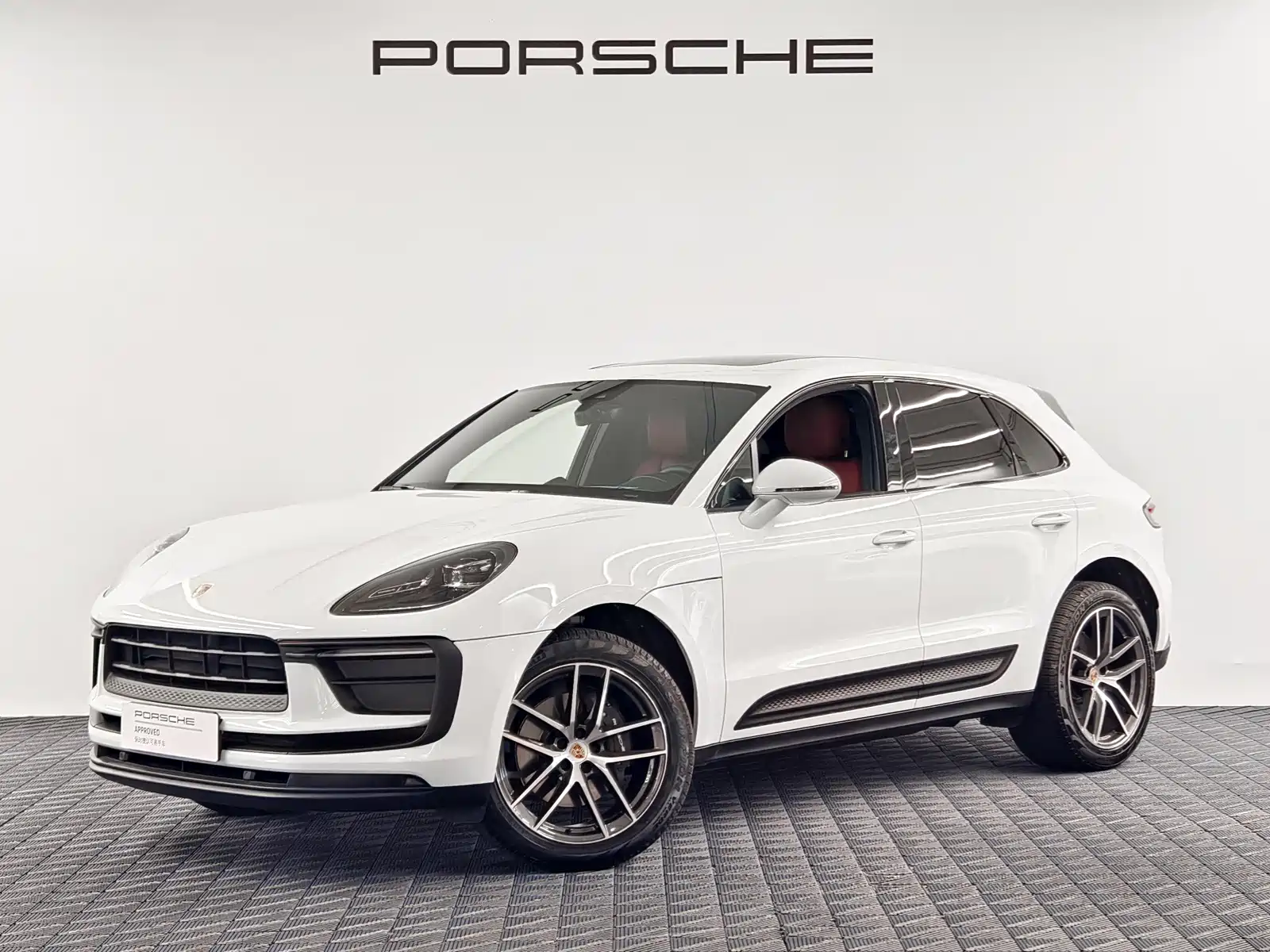 Фото 1 - Porsche Macan
