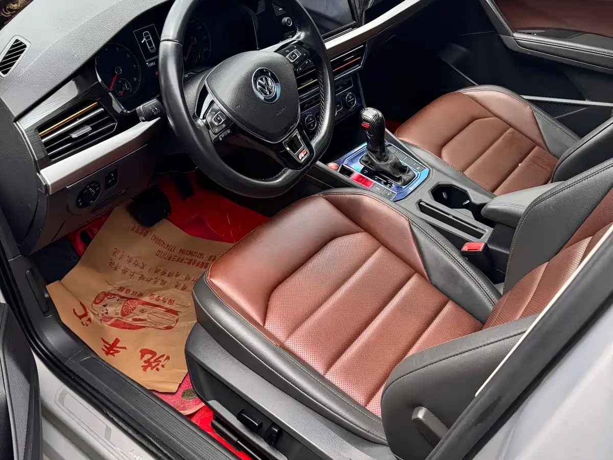 Volkswagen Lavida 2019 280TSI DSG Luxury Edition China VI фото 4