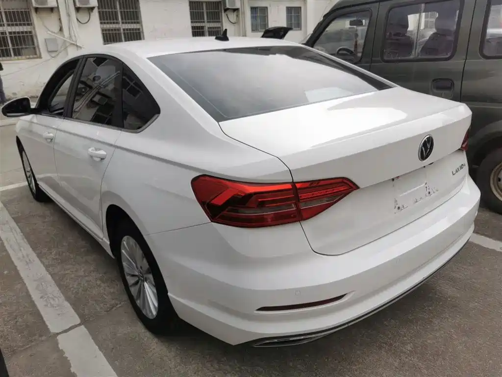 Volkswagen Lavida 2021 1.5L Auto Comfort Edition фото 5