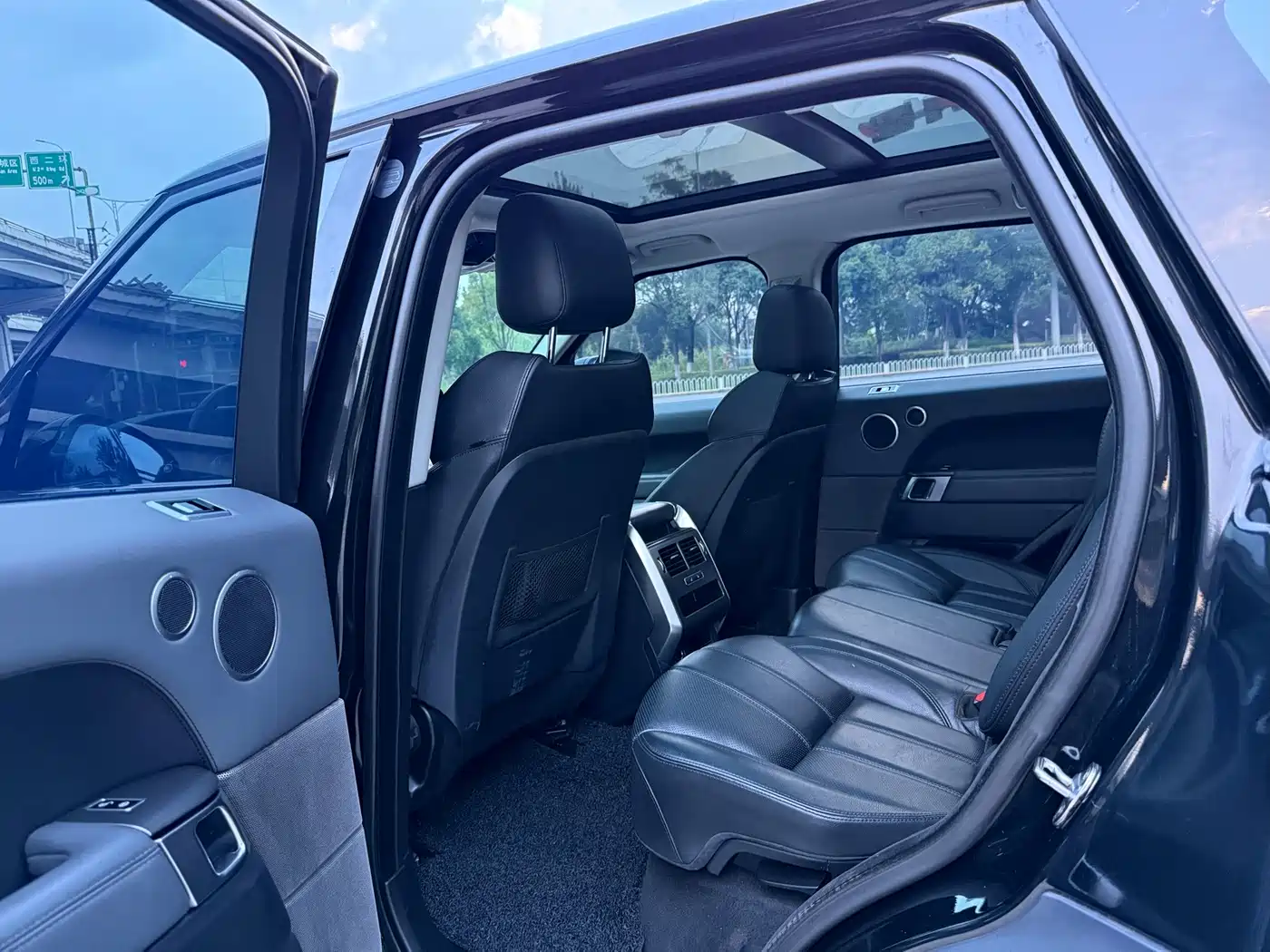 Фото 9 - Land Rover Range Rover Sport