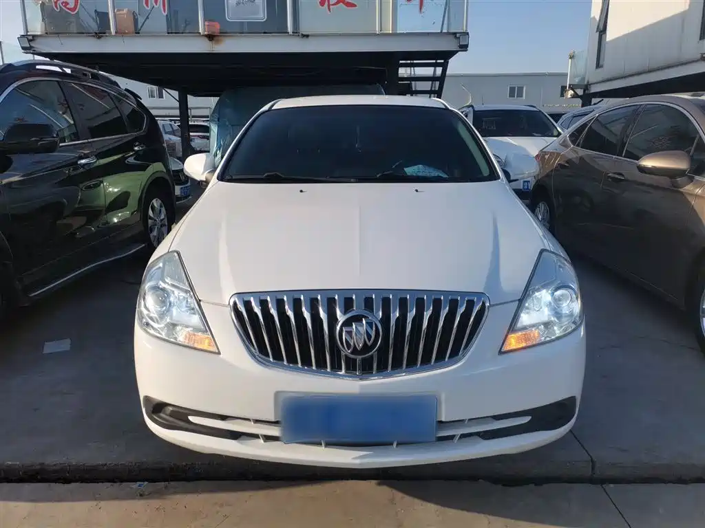 Buick Excelle 2015 1.5L Automatic Classic фото 3