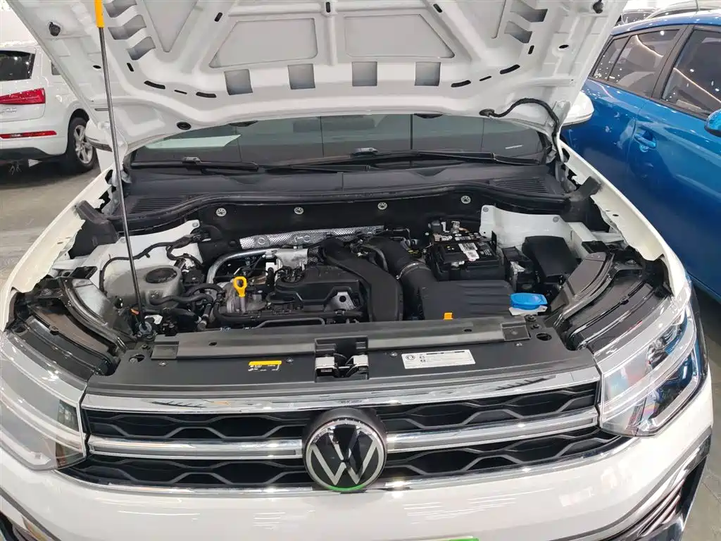 Volkswagen Tharu 2023 300TSI 2WD Full Moon Edition фото 20