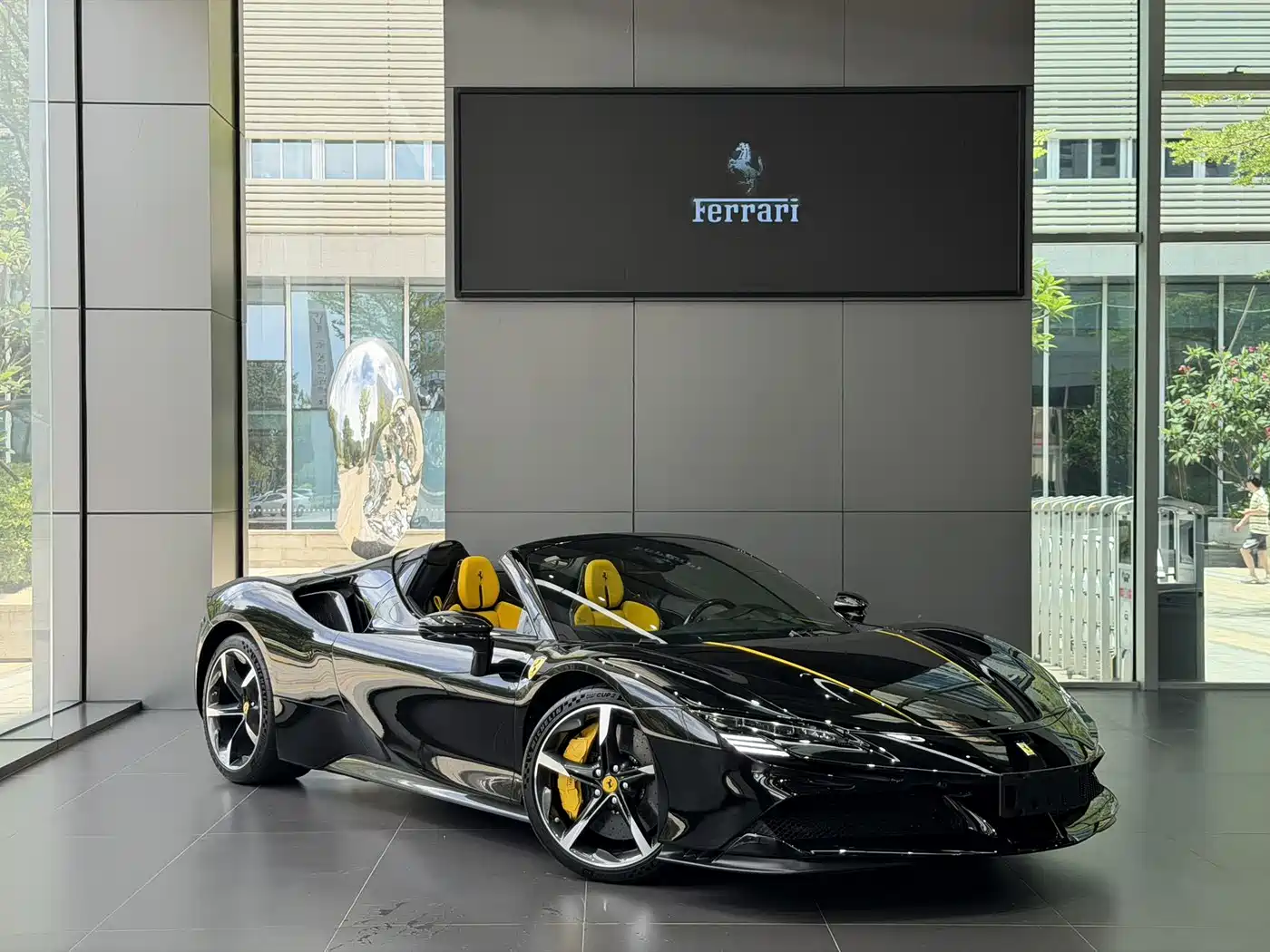 Ferrari SF90 2023 2021 3.9T V8 Spider
