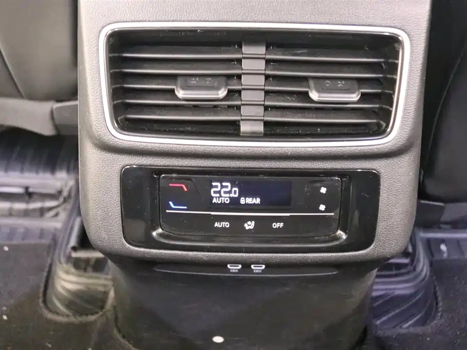 Volkswagen Talagon 2023 380TSI 4WD R-Line Touring Edition фото 16
