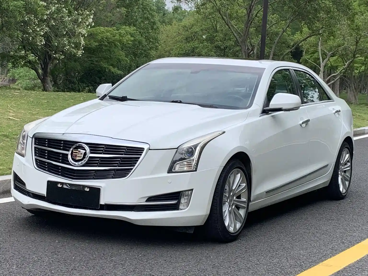 Photo 8 - Cadillac ATS-L