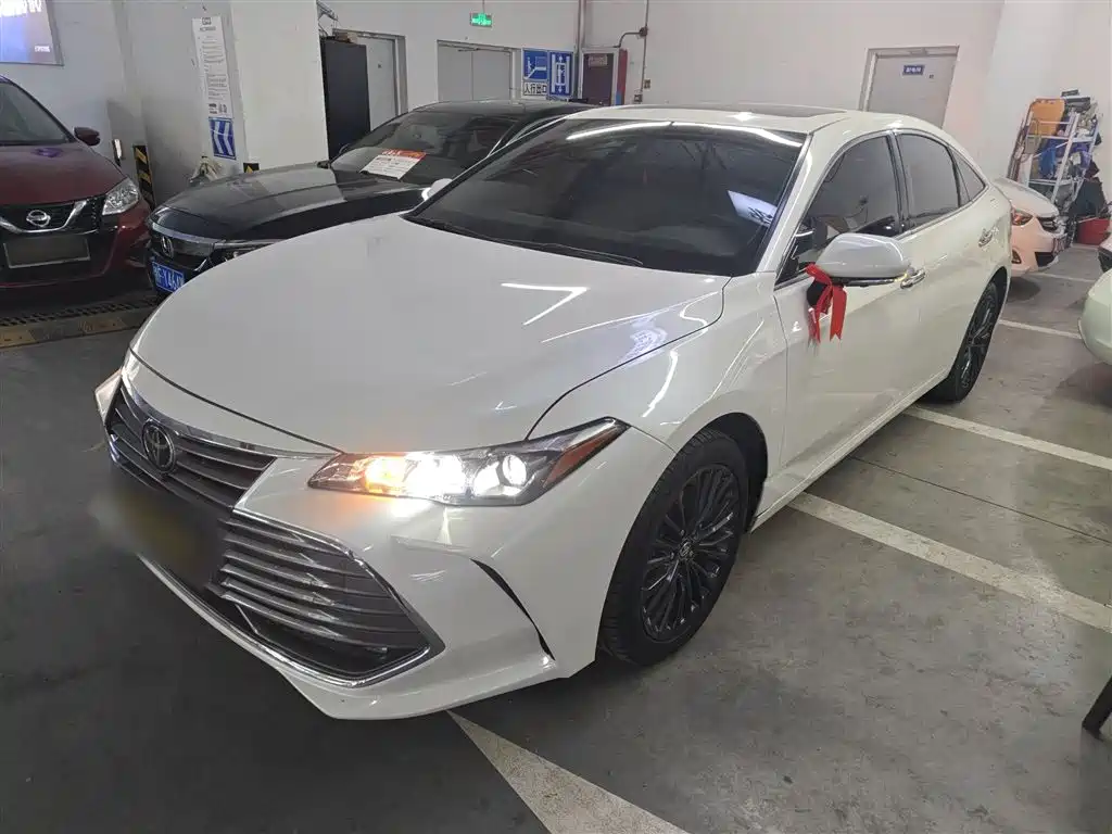 Toyota Avalon 2019 2.0L XLE Premium Edition (China VI)