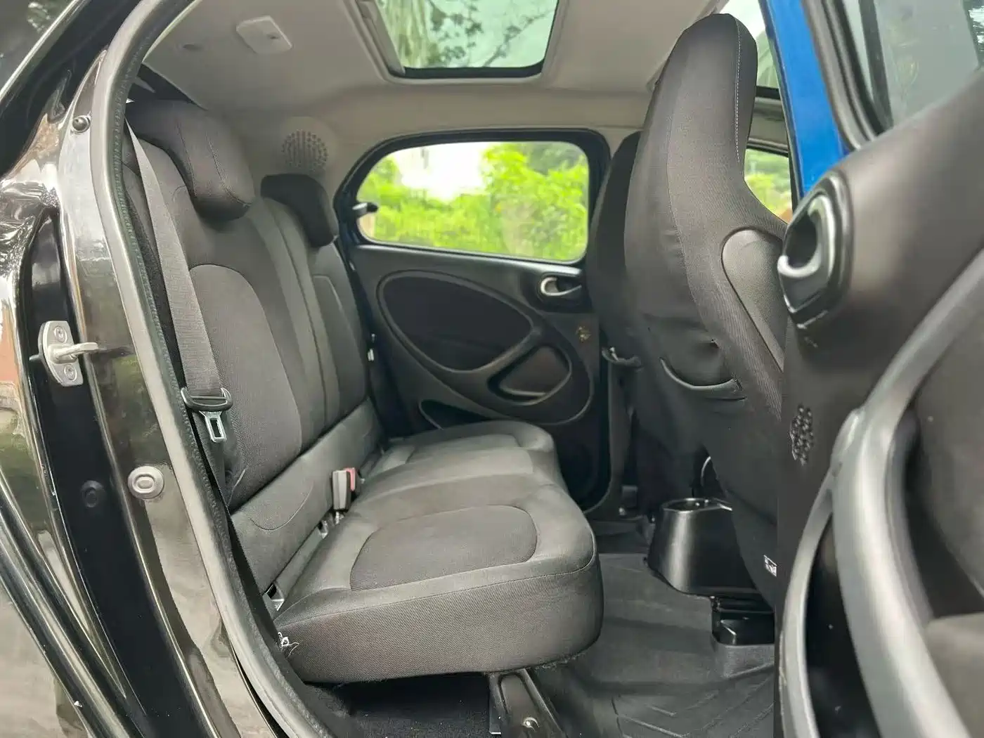 smart forfour 2018 2018 1.0L 52kW Passion Edition