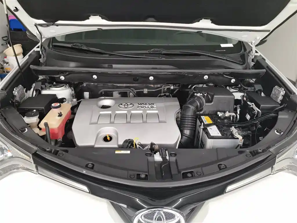 Toyota RAV4 Rongfang 2016 2.0L CVT 2WD Comfort (China V) фото 20