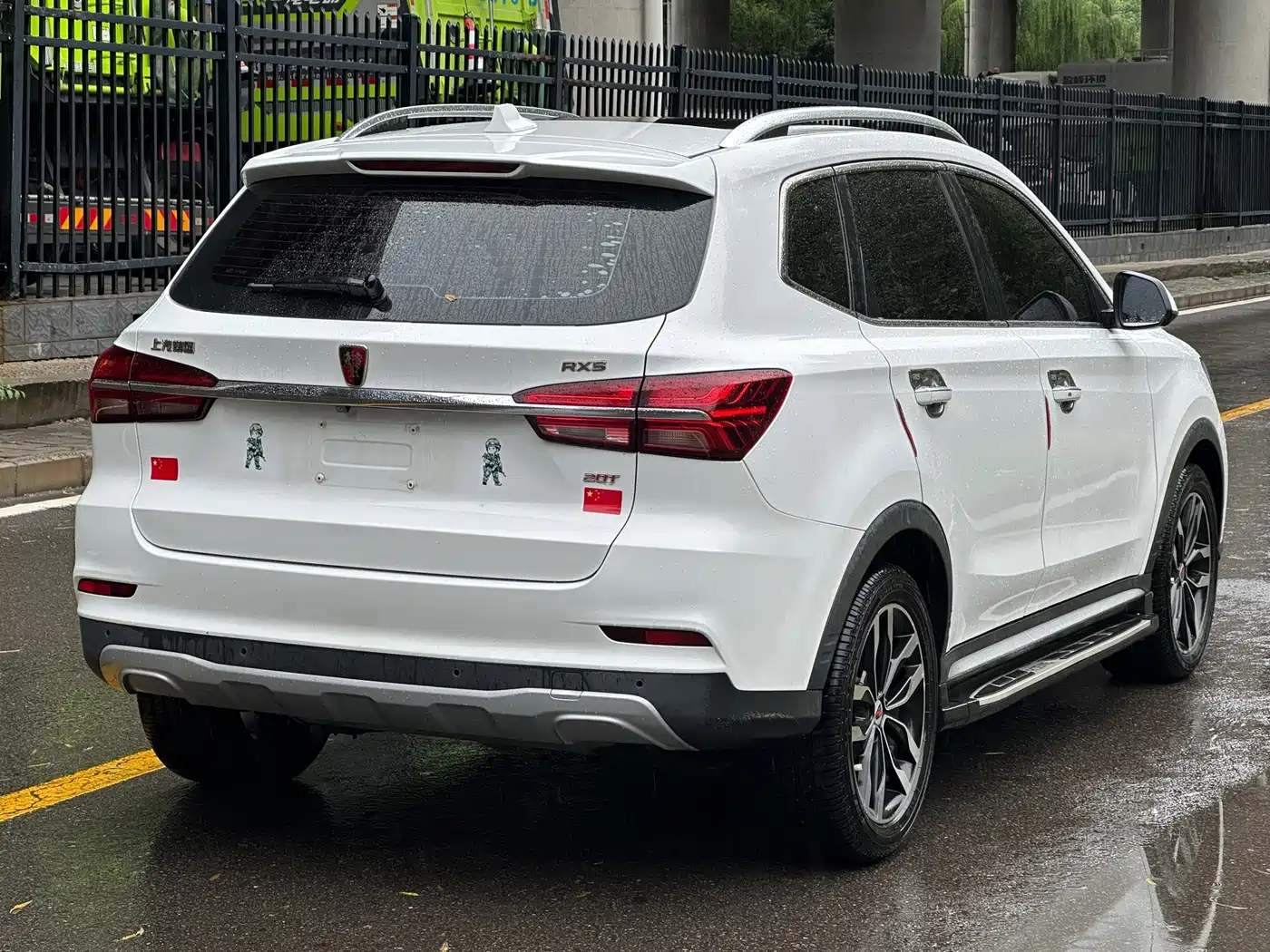 Roewe RX5 2016 2016 20T 2WD Automatic Internet Smart Edition