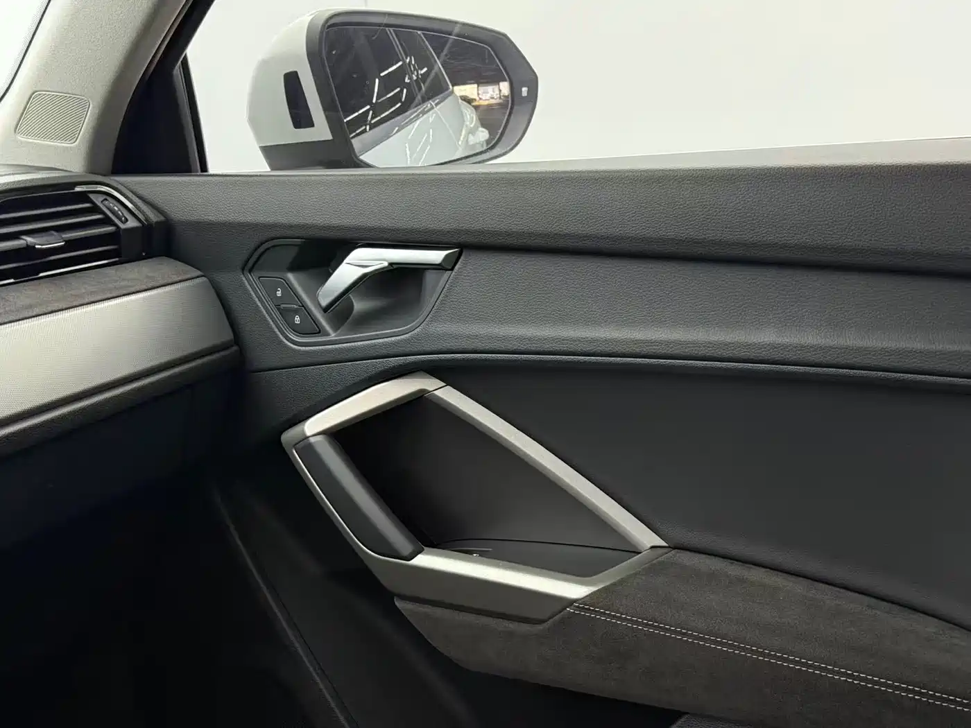 Audi Q3 2021 35 TFSI Progressive Sport фото 14