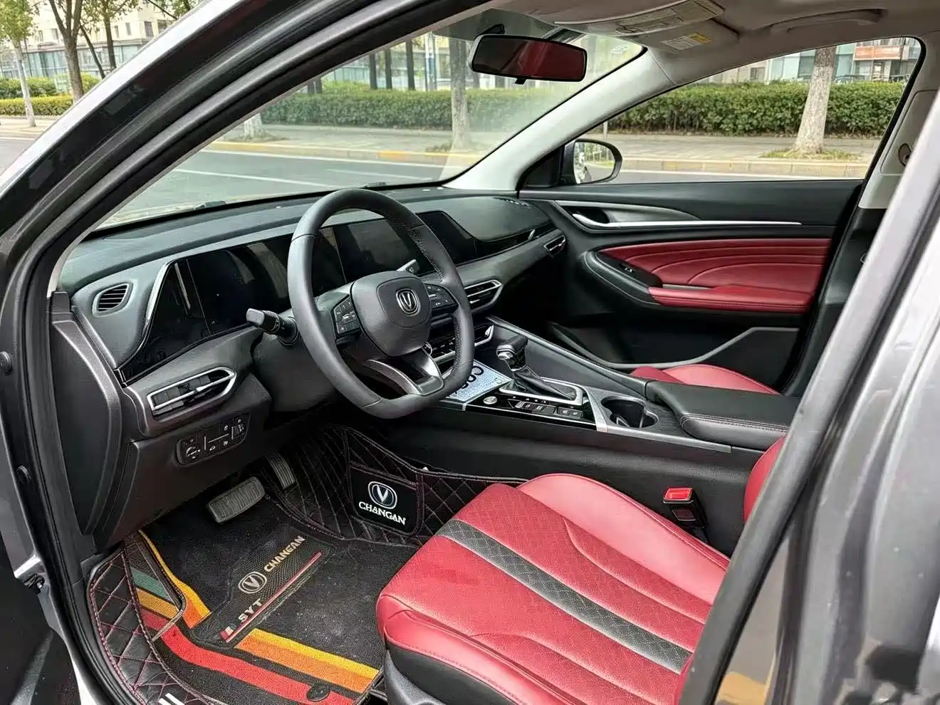 Фото 5 - Changan Eado