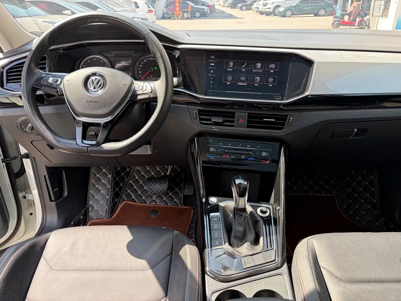 Volkswagen Tayron 2020 280TSI 2WD Luxury Smart Edition фото 5