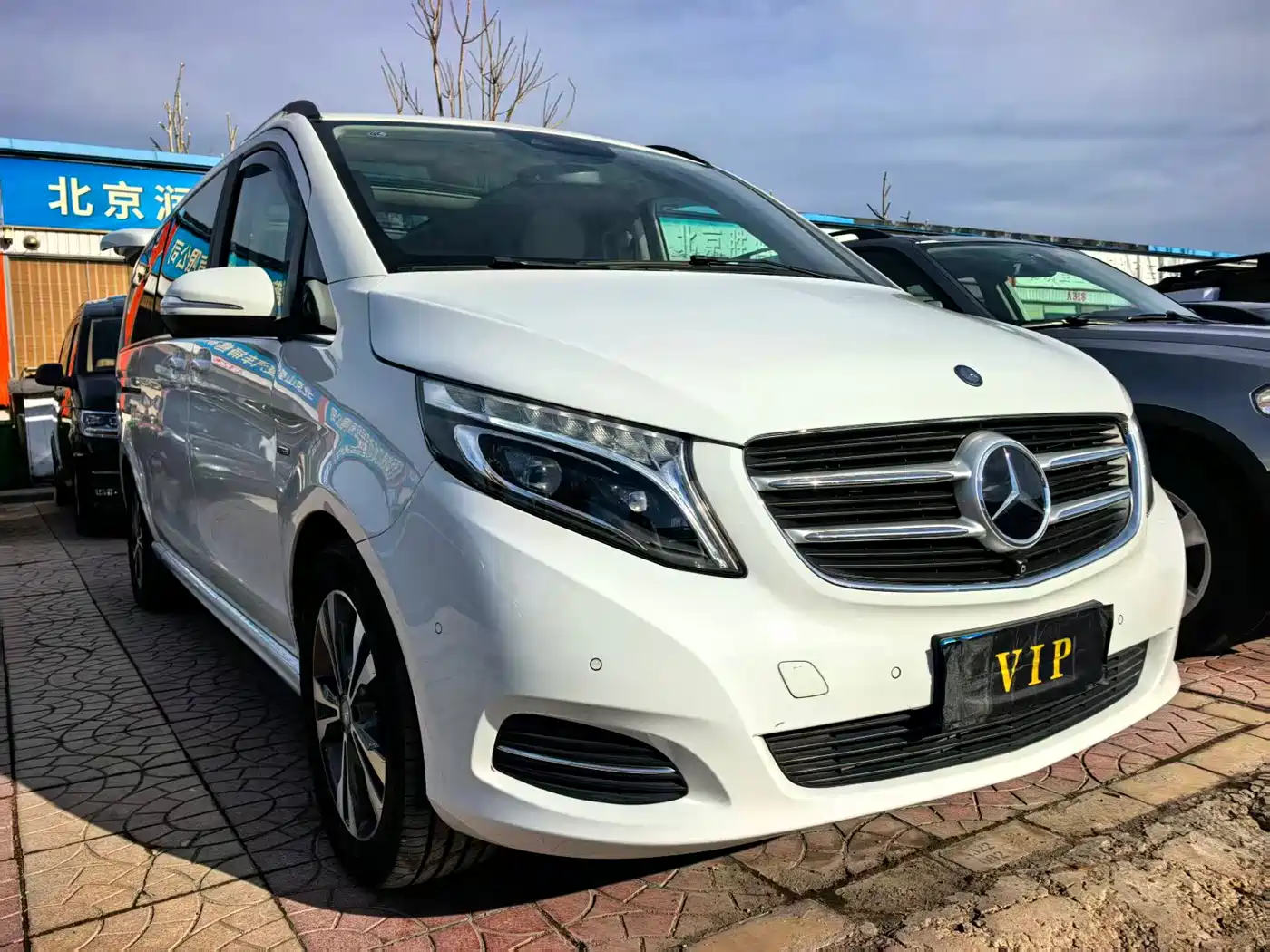 Mercedes-Benz V-Class 2016 V 260 L Premium Long фото 24