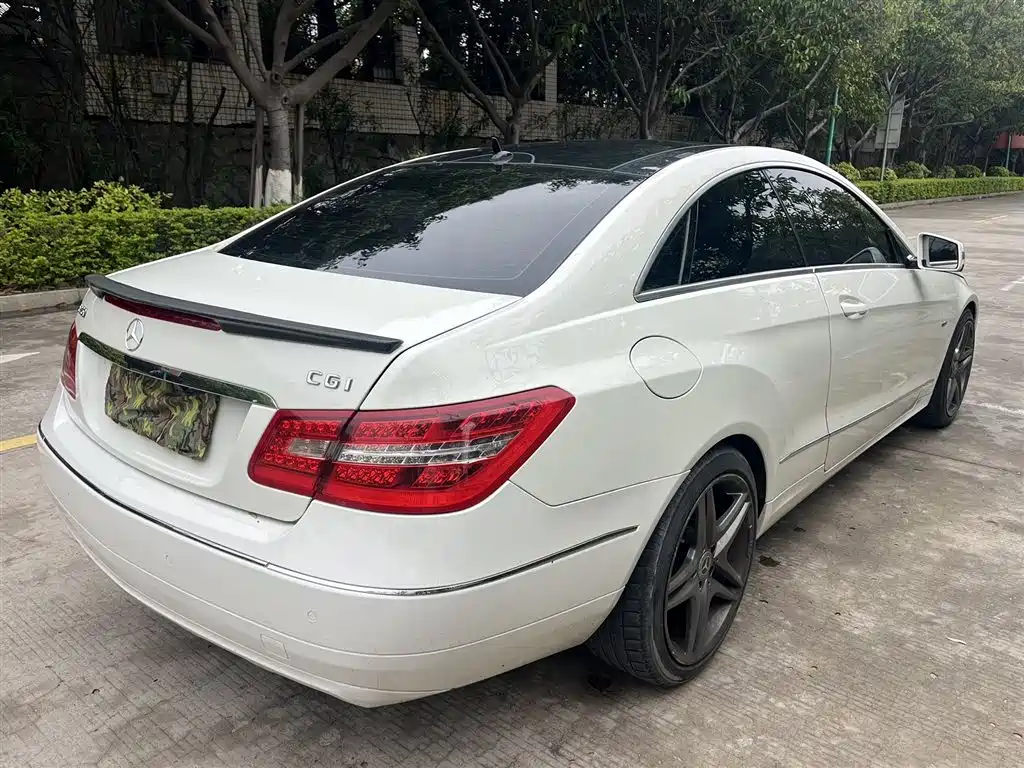 Mercedes-Benz E-Class (Import) 2010 E 260 CGI Coupe фото 9