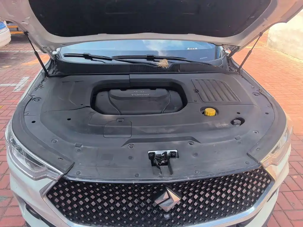 Baojun RC-6 2019 2019 1.5T CVT 24-hour Online Flagship
