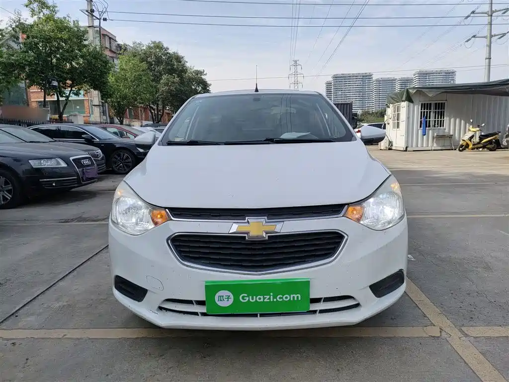 Chevrolet Sail 2015 Sail 3 1.5L Manual Ideal Sunroof Edition фото 3