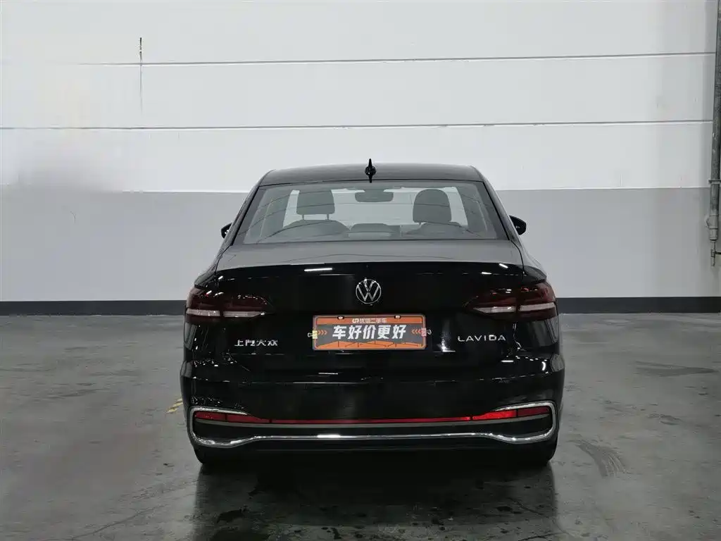 Volkswagen Lavida 2024 Model 1.5L Automatic 5 Million Edition фото 4
