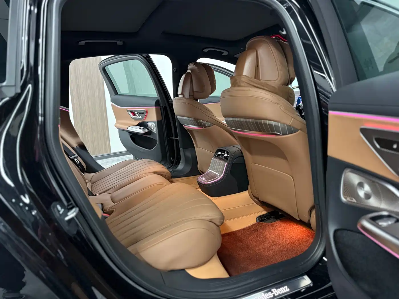 Mercedes-Benz E-Class 2025 Facelift E 300 L Luxury фото 19