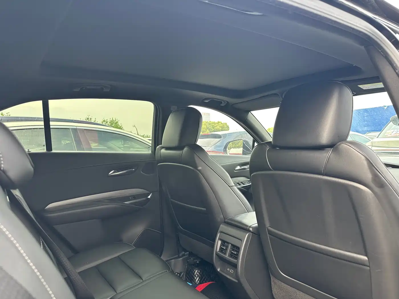 Cadillac XT4 2020 28T FWD Leading Trim фото 8