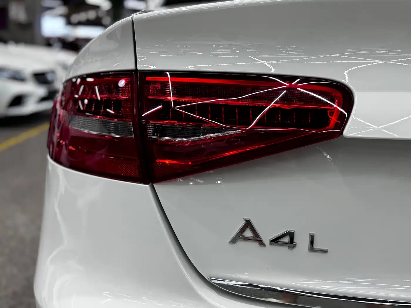 Audi A4L 2015 45 TFSI quattro Individual Sport фото 7