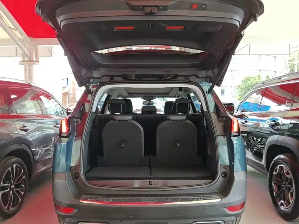 Peugeot 5008 2018 2017 380THP 7-seat Luxury Edition