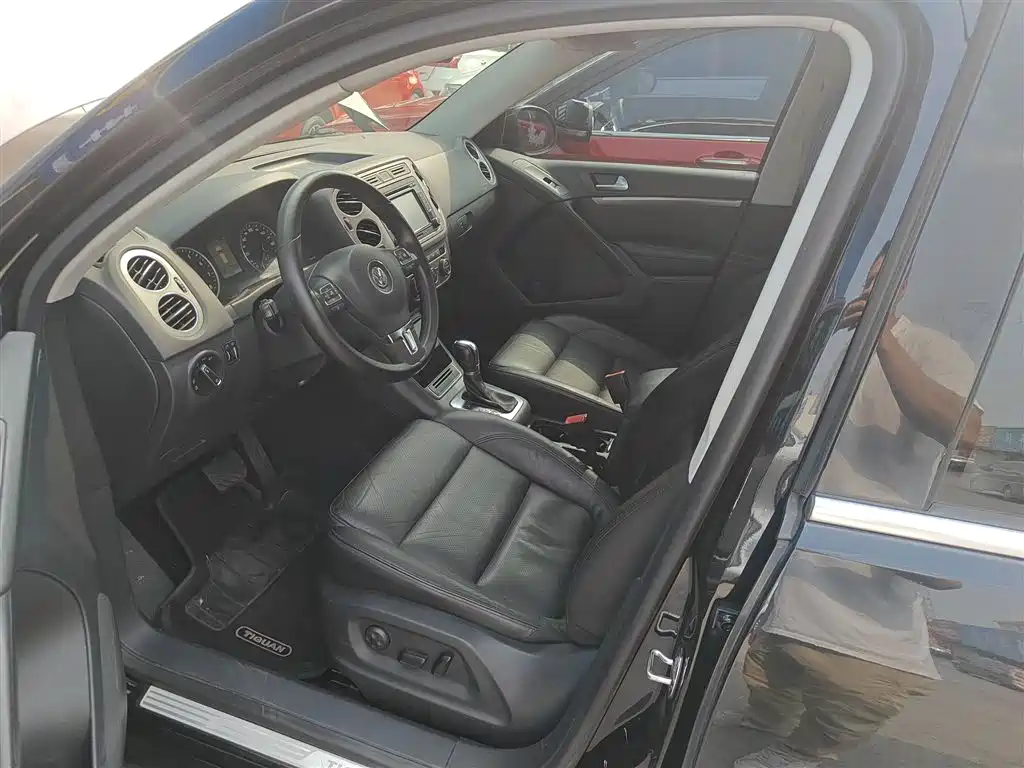 Volkswagen Tiguan 2013 1.8TSI Automatic 2WD Luxury Model фото 11