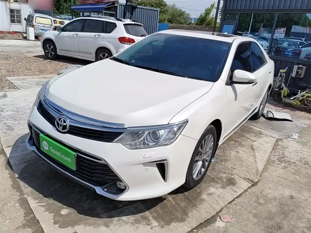 Toyota Camry 2016 2.5G 10th Anniversary Luxury Navigation Edition