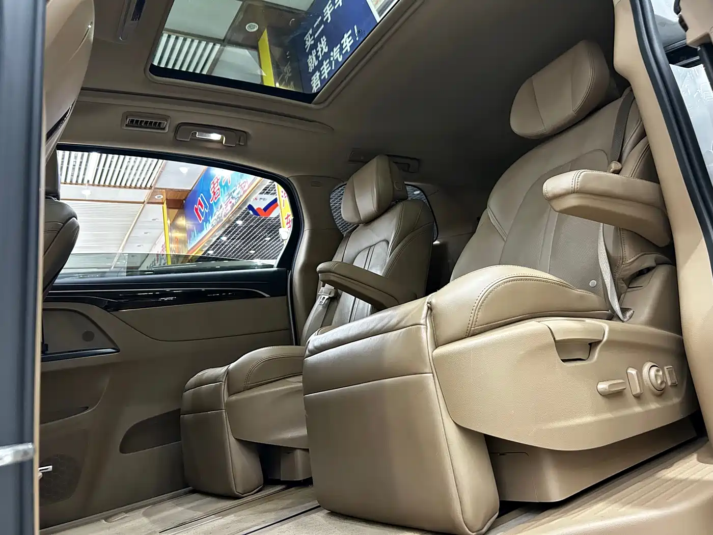 Buick GL8 2017 ES 28T Flagship China V фото 9