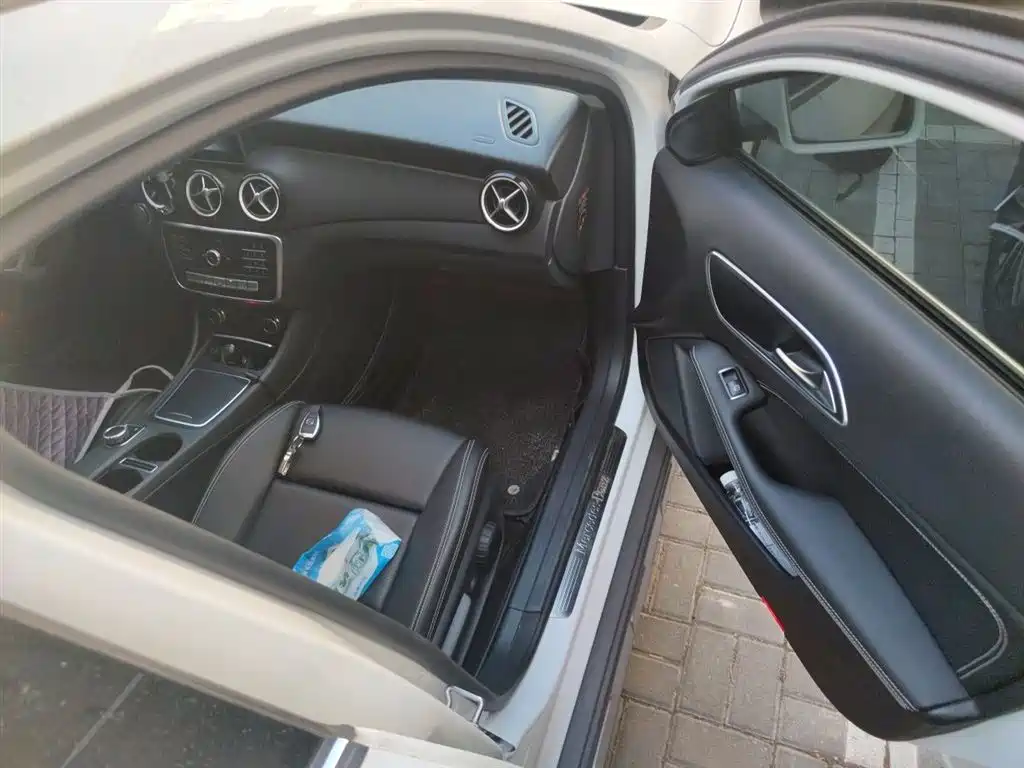 Mercedes-Benz GLA 2019 GLA 200 Dynamic фото 20