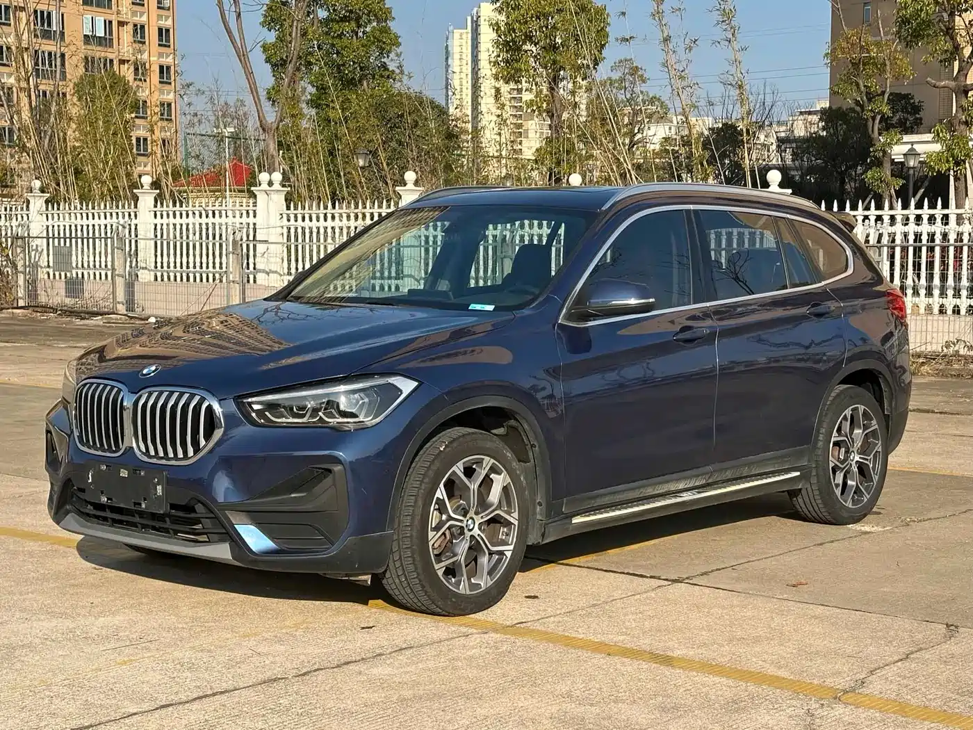 BMW X1 2021 sDrive25Li Leading