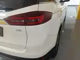 Фото 25 - Geely Atlas