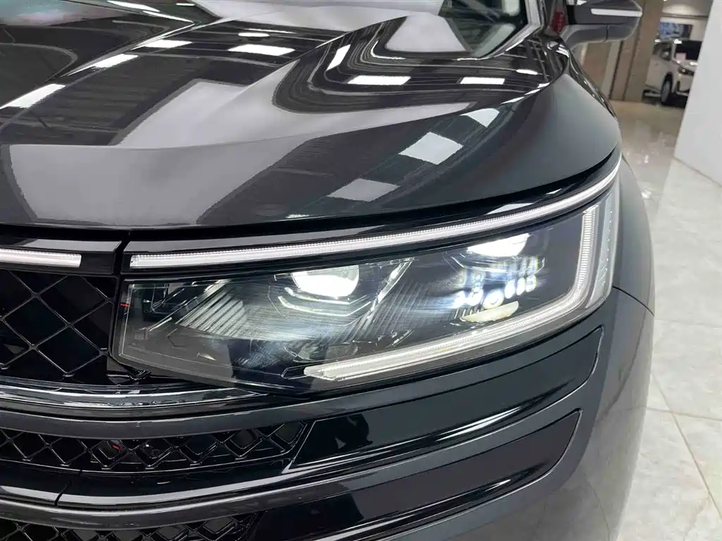 Volkswagen Talagon 2023 380TSI 4WD R-Line Touring Edition фото 18