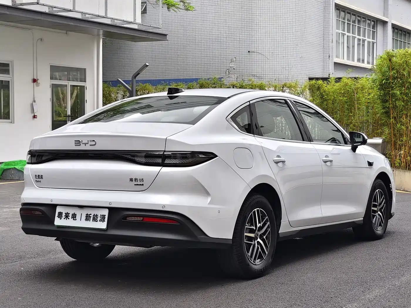 BYD Hai Bao 05 DM-i 2025 DM-i Smart Driving Edition 120KM Flagship фото 6
