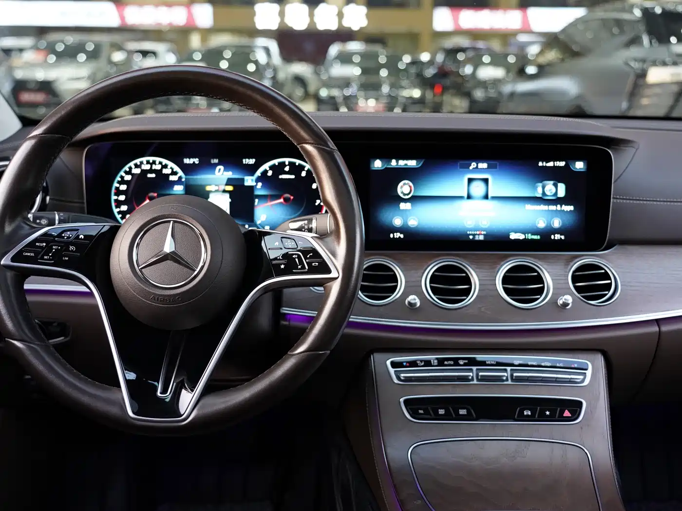 MERCEDES-BENZ E CLASS